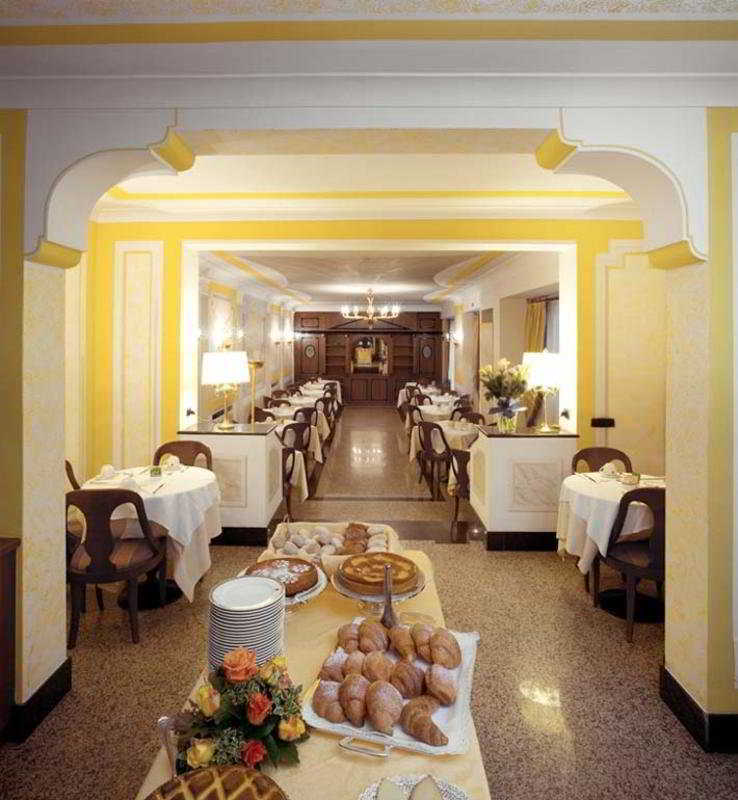 Hotel Marconi Милано Ресторант снимка